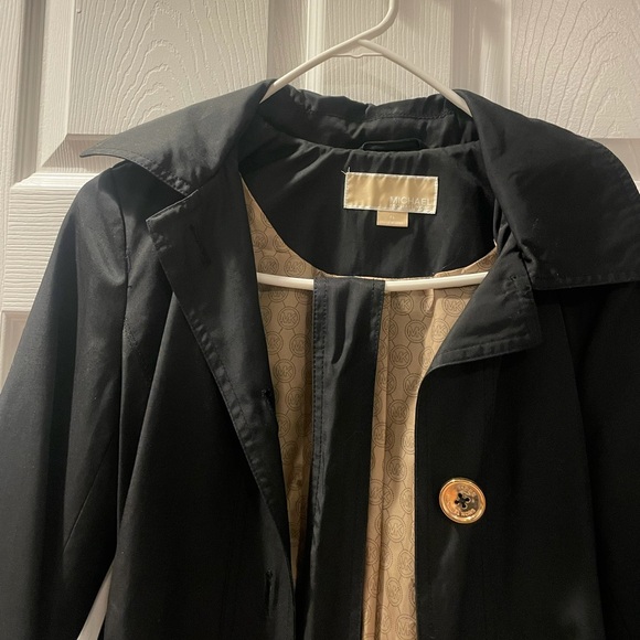 Michael Kors Black Raincoat - Picture 3 of 12